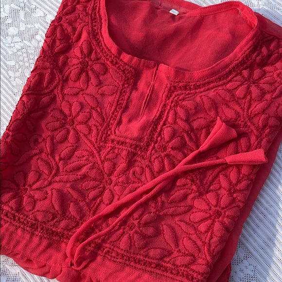 Red chikankari short gown - Picture 7 of 10
